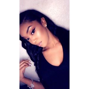 Meet your Posher, Shatavia